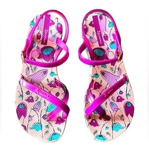 Ipanema girl sandals 💕